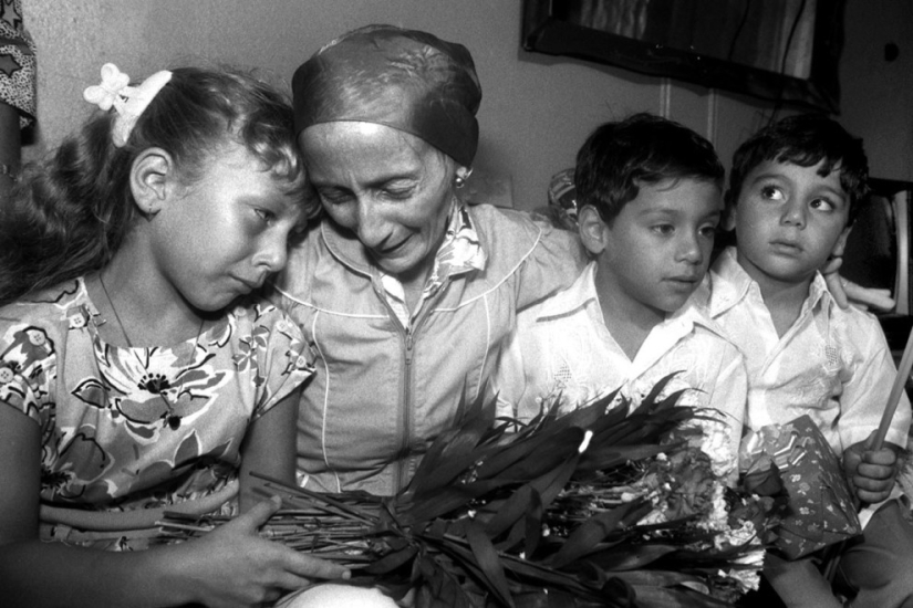 21 fotos aterradoras de los años 80, cuando el mundo se enteró del SIDA 21 fotos aterradoras de los años 80, cuando el mundo se enteró del SIDA