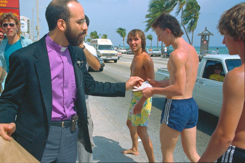 21 frightening photos of the 80s, when the world learned about AIDS 21 frightening photos of the 80s, when the world learned about AIDS