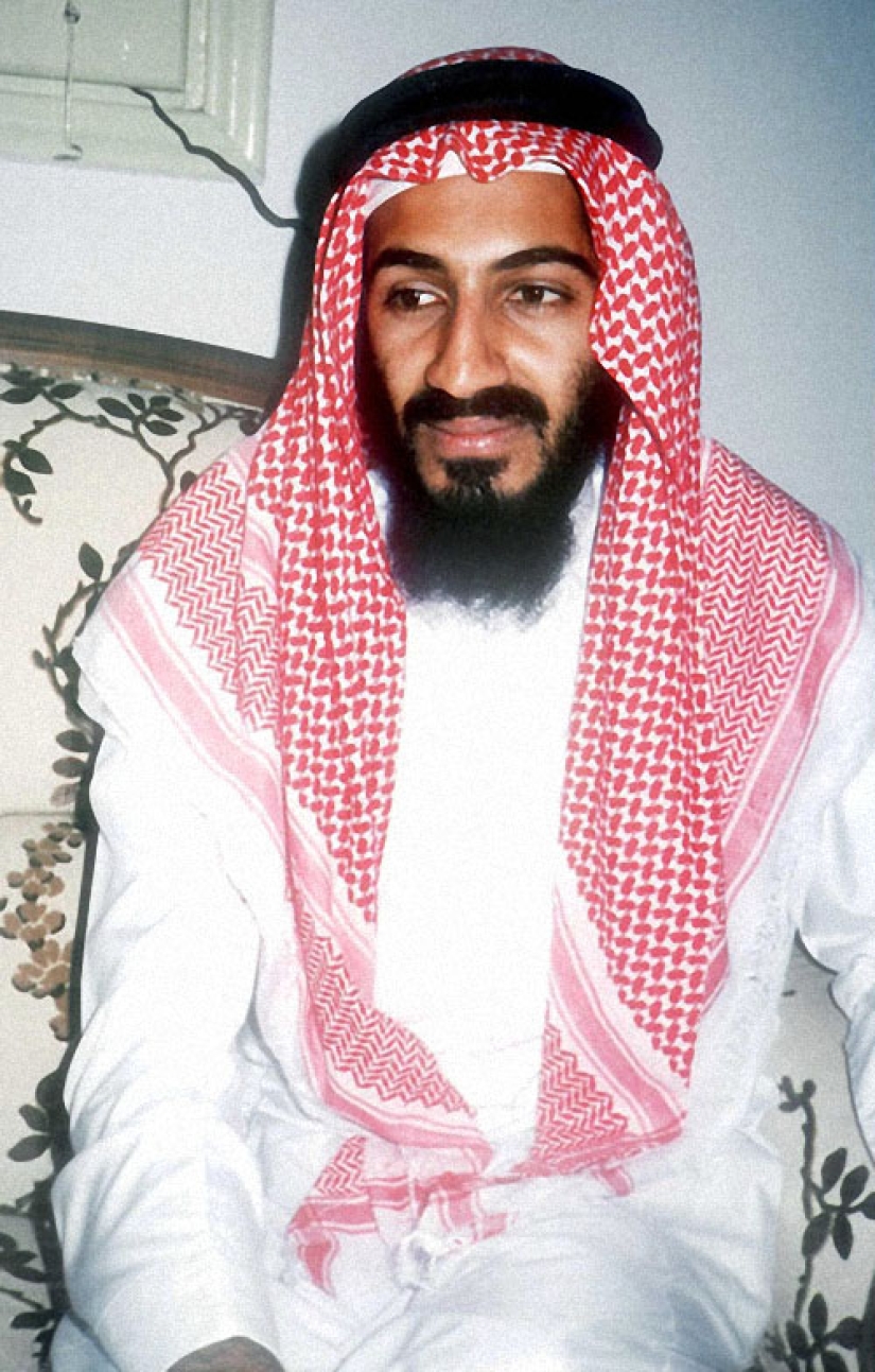 22 images from the life of Osama bin Laden and his family