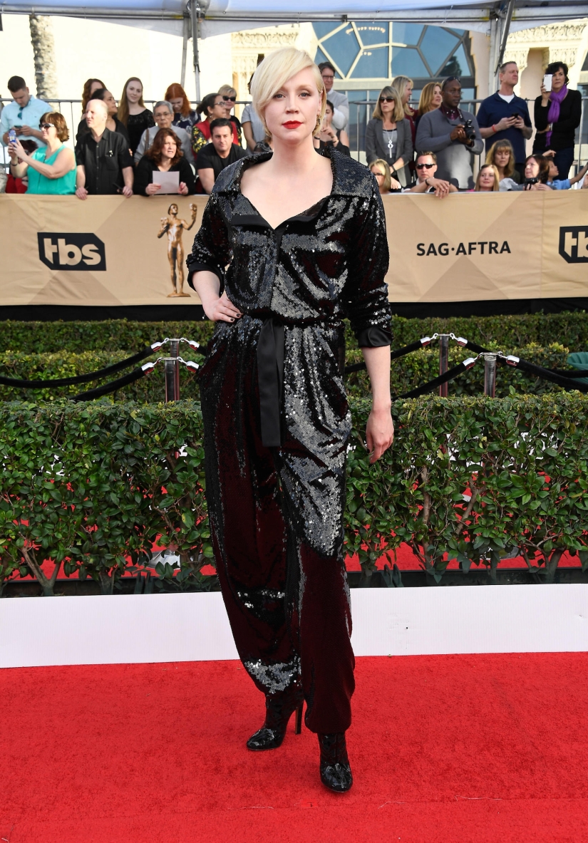 22 photos of Brienne of Tarth without armor, from which your jaw will drop 22 photos of Brienne of Tarth without armor, from which your jaw will drop