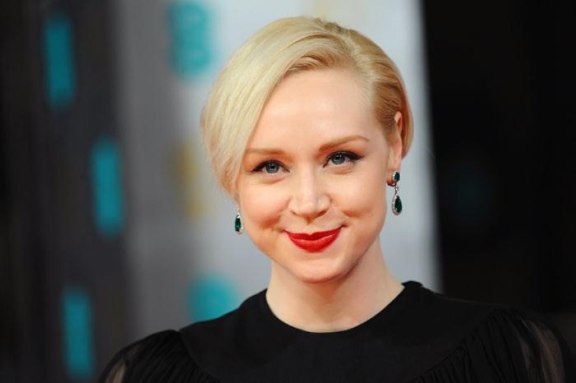 22 photos of Brienne of Tarth without armor, from which your jaw will drop 22 photos of Brienne of Tarth without armor, from which your jaw will drop