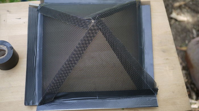 2.3 kilos of flies per week: how to get rid of insects in the country according to the Australian method 2.3 kilos of flies per week: how to get rid of insects in the country according to the Australian method