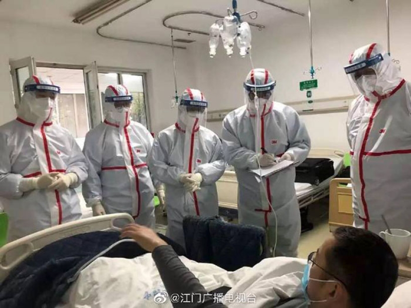 25 fotos sobre la vida cotidiana del personal médico en Wuhan infectado con coronavirus