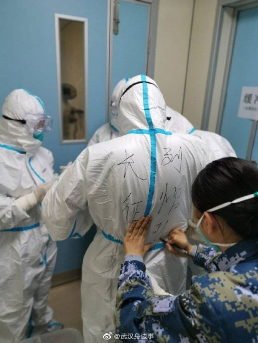 25 fotos sobre la vida cotidiana del personal médico en Wuhan infectado con coronavirus