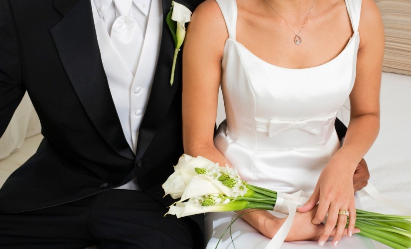 25 surprisingly strange wedding traditions from around the world