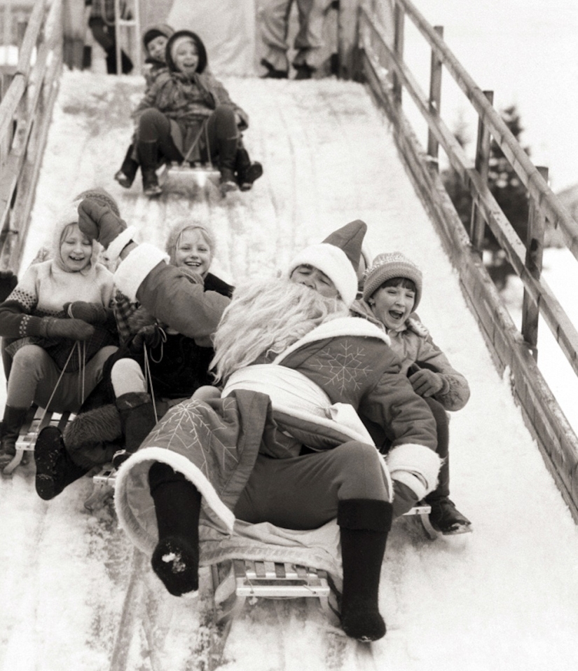 26 photos with Soviet Santa Claus from the 80s