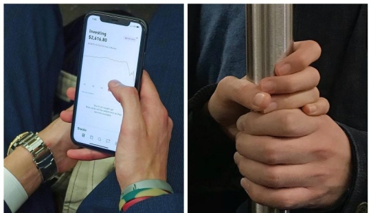 27 atmospheric pictures from Instagram dedicated to the hands of New York subway passengers 27 atmospheric pictures from Instagram dedicated to the hands of New York subway passengers