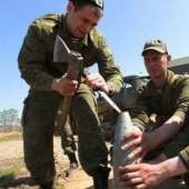 27 photos showing why women live longer than men