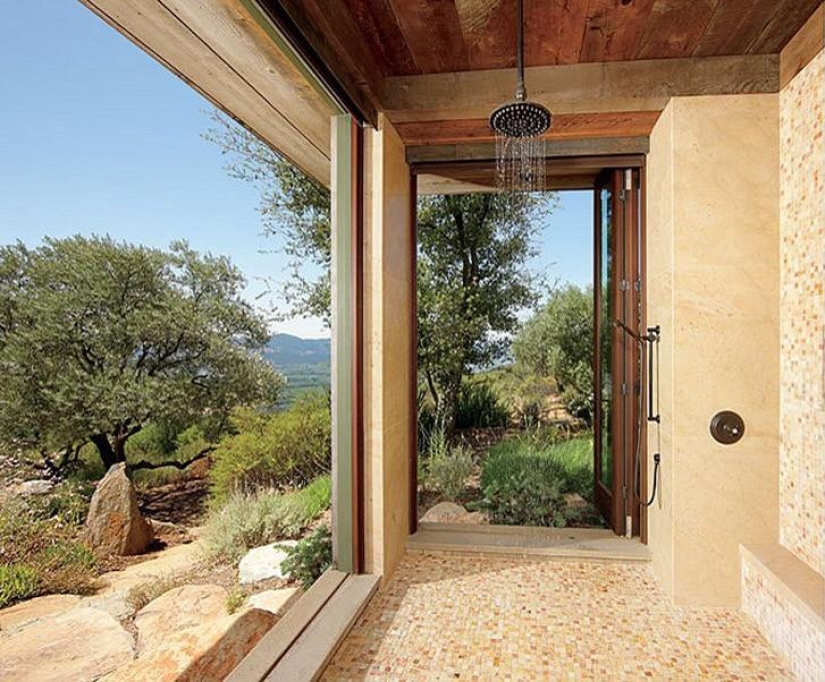 28 unique shower rooms from all over the world