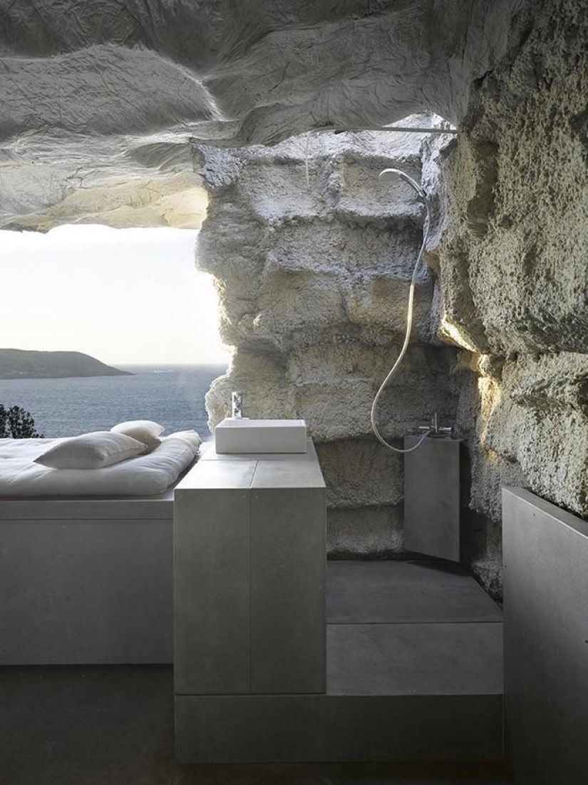 28 unique shower rooms from all over the world
