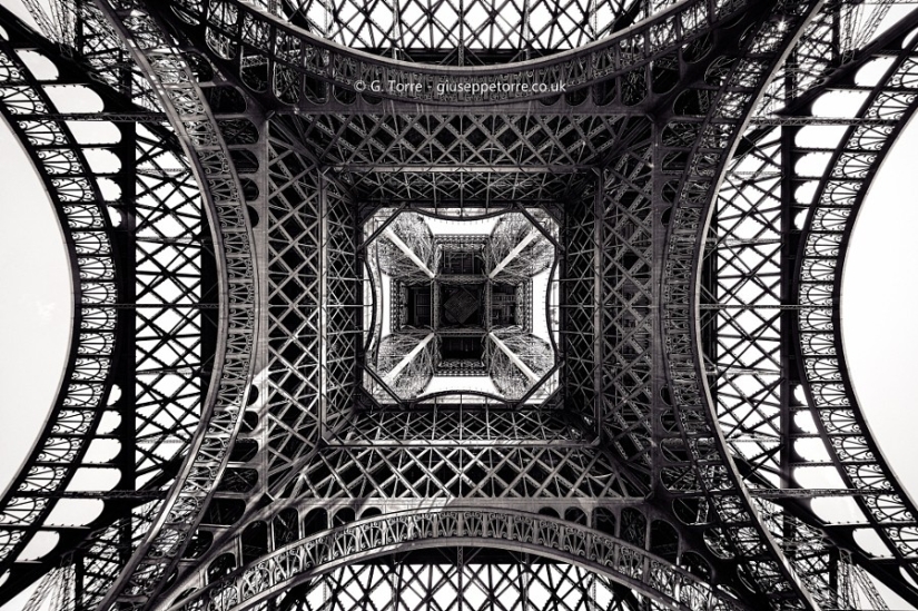 30 harmonious photos with perfect symmetry 30 harmonious photos with perfect symmetry