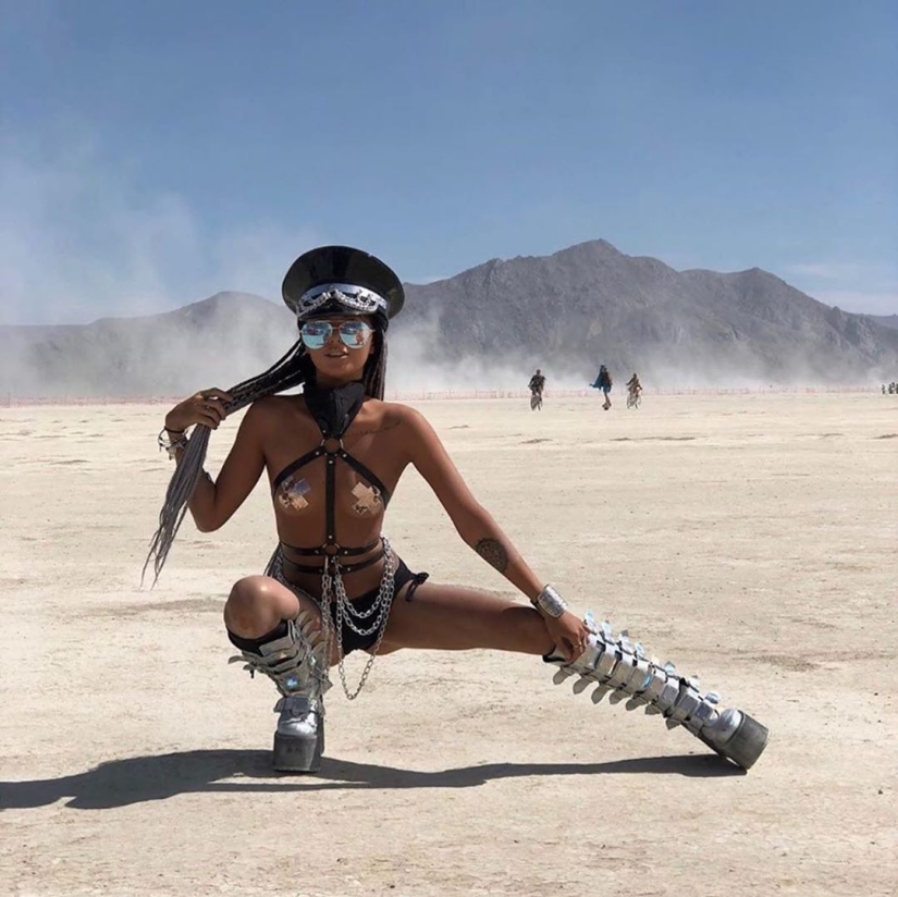 35 fotos de chicas calientes del festival Burning Man igualmente caliente-2019 35 fotos de chicas calientes del festival Burning Man igualmente caliente-2019