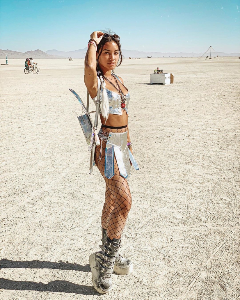 35 fotos de chicas calientes del festival Burning Man igualmente caliente-2019 35 fotos de chicas calientes del festival Burning Man igualmente caliente-2019