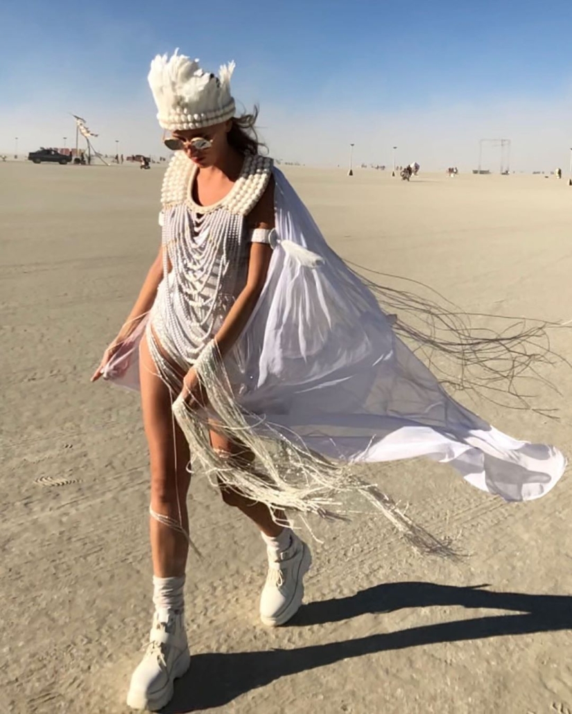 35 fotos de chicas calientes del festival Burning Man igualmente caliente-2019 35 fotos de chicas calientes del festival Burning Man igualmente caliente-2019