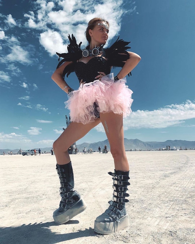 35 photos of hot girls from the equally hot Burning Man festival-2019 35 photos of hot girls from the equally hot Burning Man festival-2019