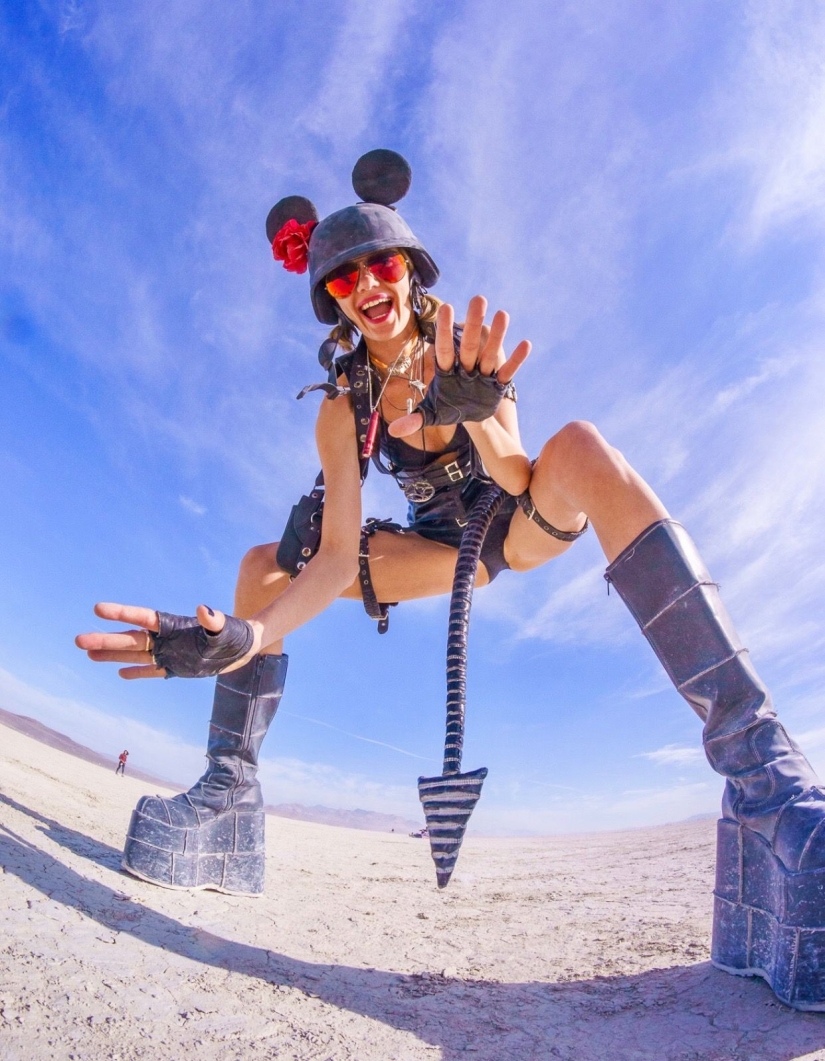 35 photos of hot girls from the equally hot Burning Man festival-2019 35 photos of hot girls from the equally hot Burning Man festival-2019
