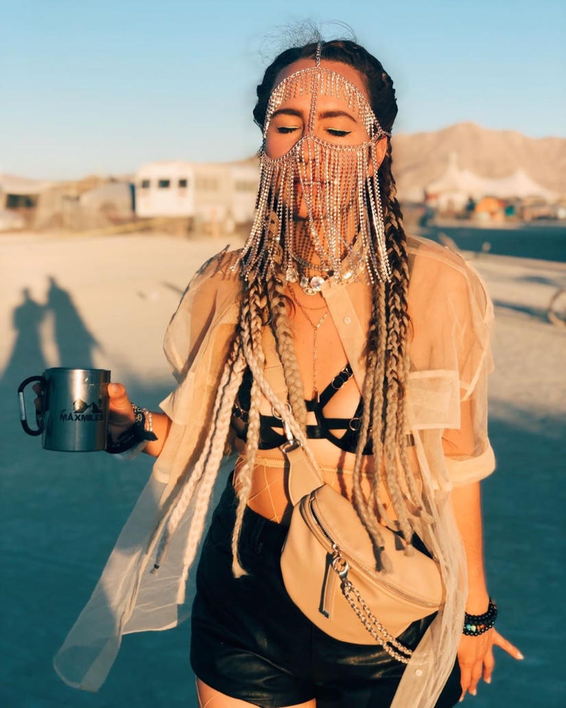 35 photos of hot girls from the equally hot Burning Man festival-2019 35 photos of hot girls from the equally hot Burning Man festival-2019