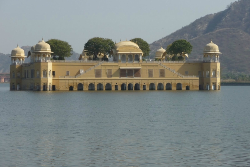 5 most spectacular flooded buildings 5 most spectacular flooded buildings