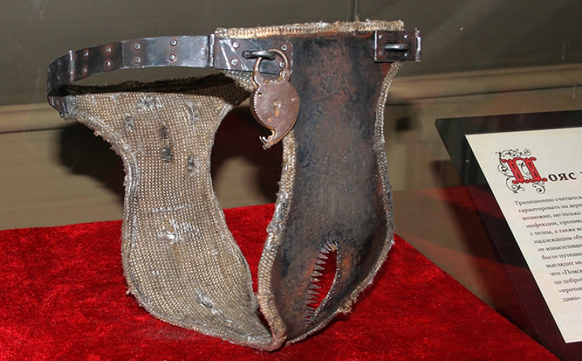 5 terrible traditions that killed and humiliated women at different times