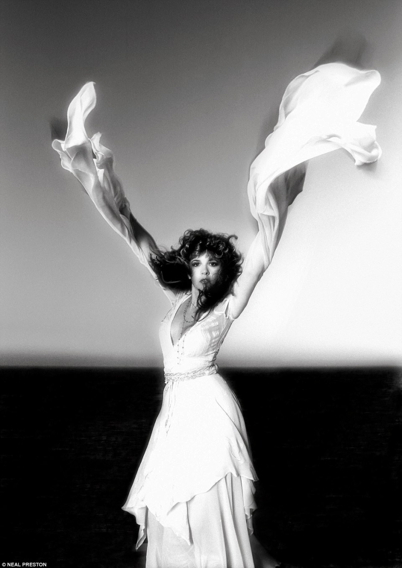 50 years with iconic rock musicians: Behind-the-scenes footage from the famous photographer Neil Preston