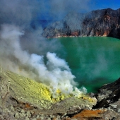 6 lifeless places on earth