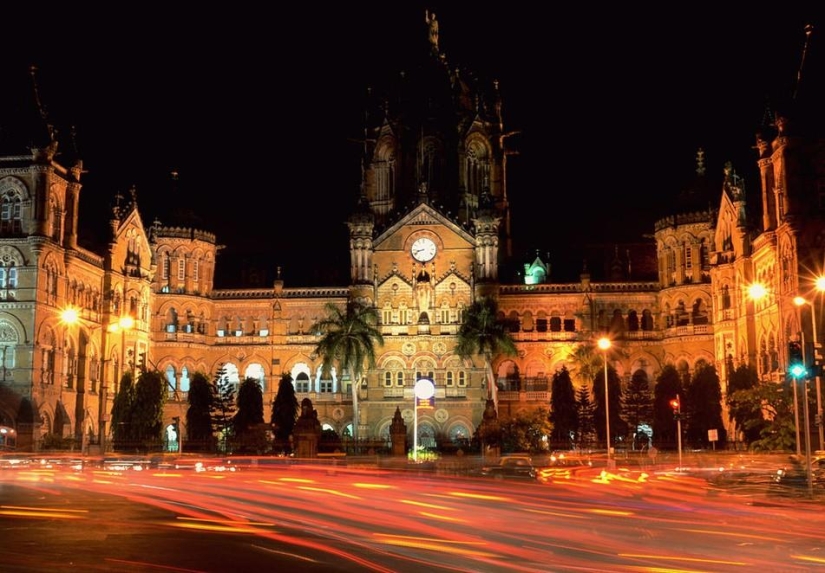 7 estaciones de tren donde no es una pena esperar trenes durante varias horas