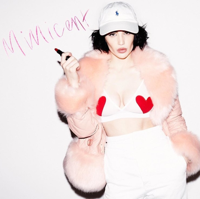 7 Most Beautiful Feminists from Instagram 7 Most Beautiful Feminists from Instagram