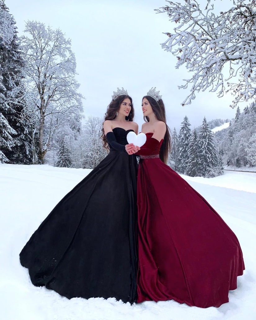 7 Most Beautiful Twins on Instagram that You will Want to Subscribe To