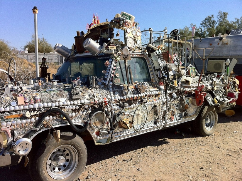 7 settlements with unique landscapes