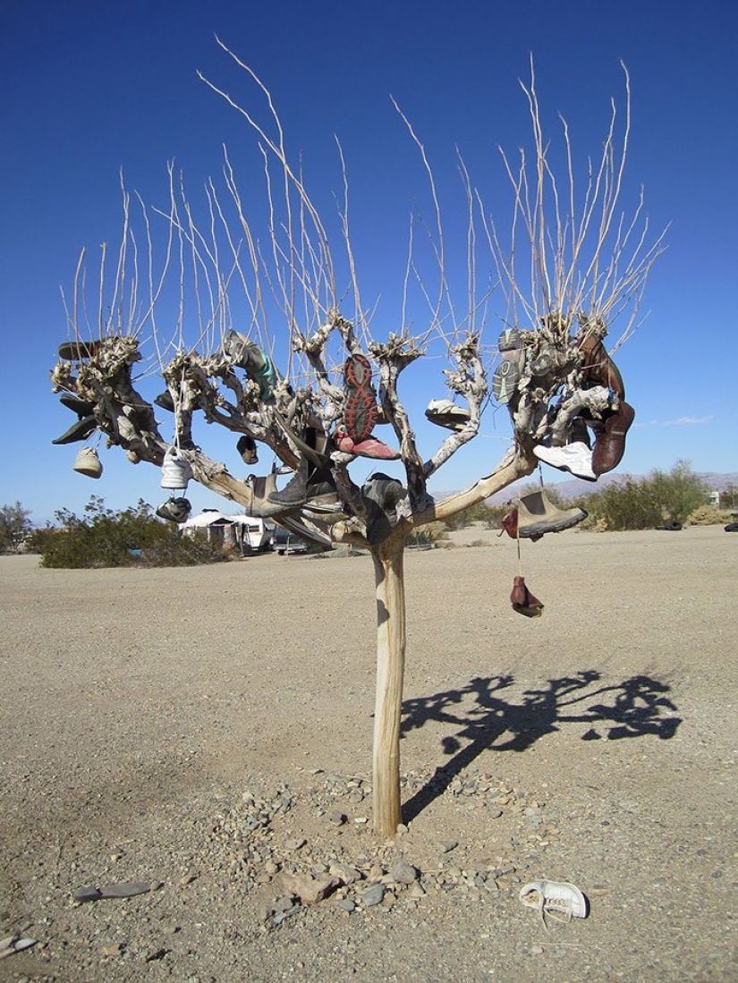 7 settlements with unique landscapes