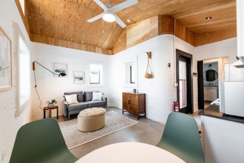 70-year-old homeless man becomes the first person to live in a 3D-printed house