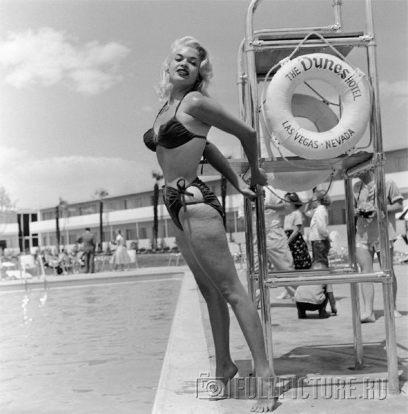 8 classic pin-up beauties from the past