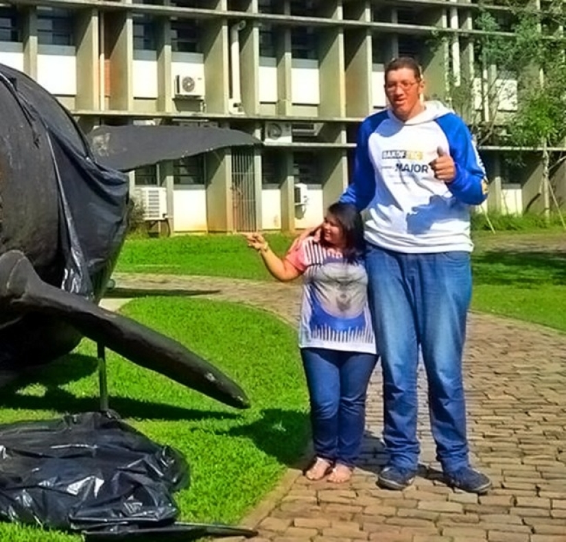 8 couples who broke all stereotypes about what an ideal relationship should look like