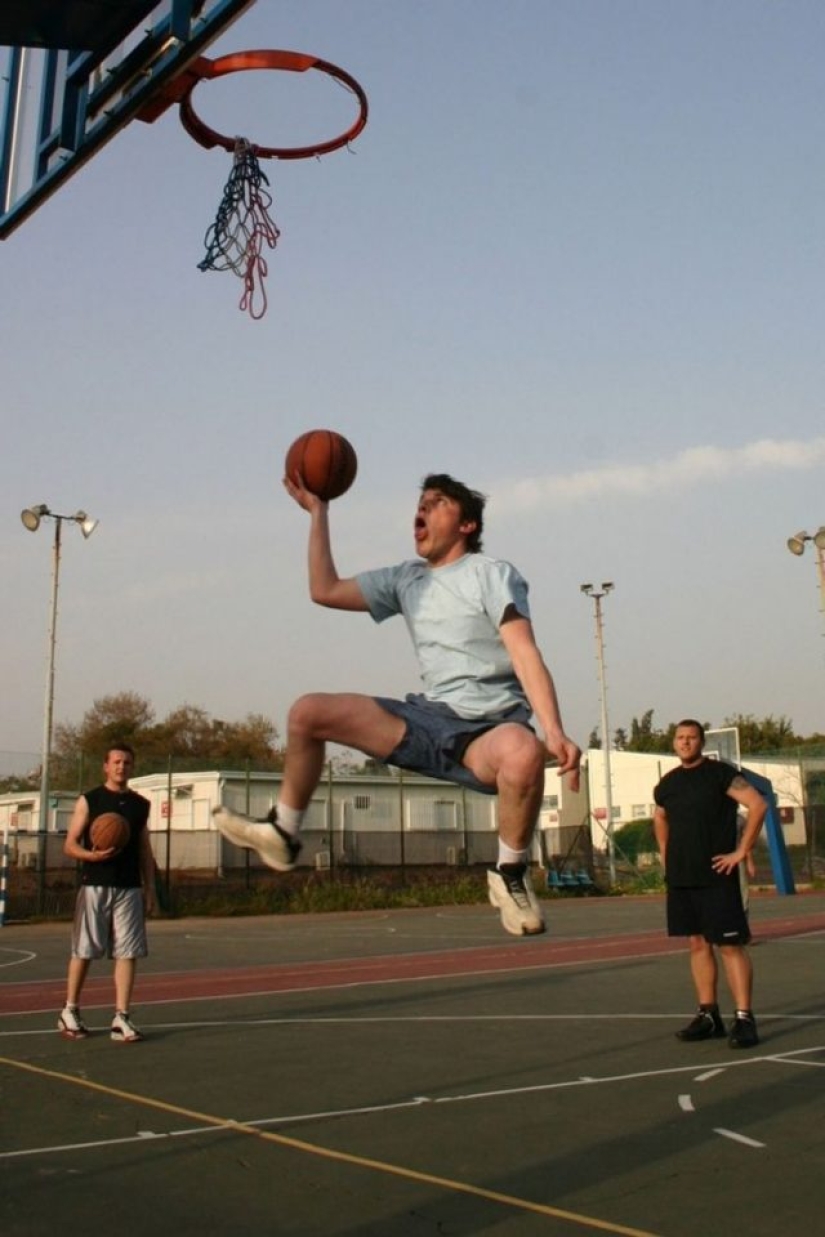 8 funniest sports moments caught on camera