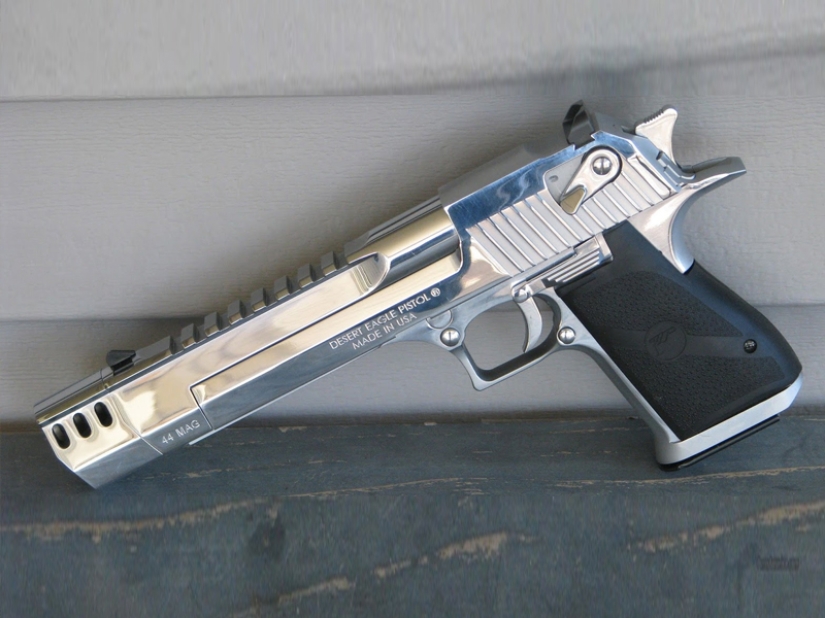 8 most powerful handguns in the world 8 most powerful handguns in the world