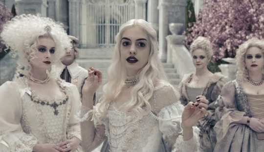 8 Times Movie Costumes Were So Impressive They Won An Oscar