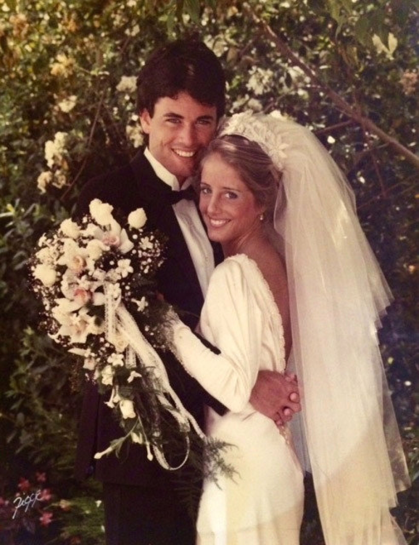 85 years old and still fit: 4 generations of women of the family get married in one dress