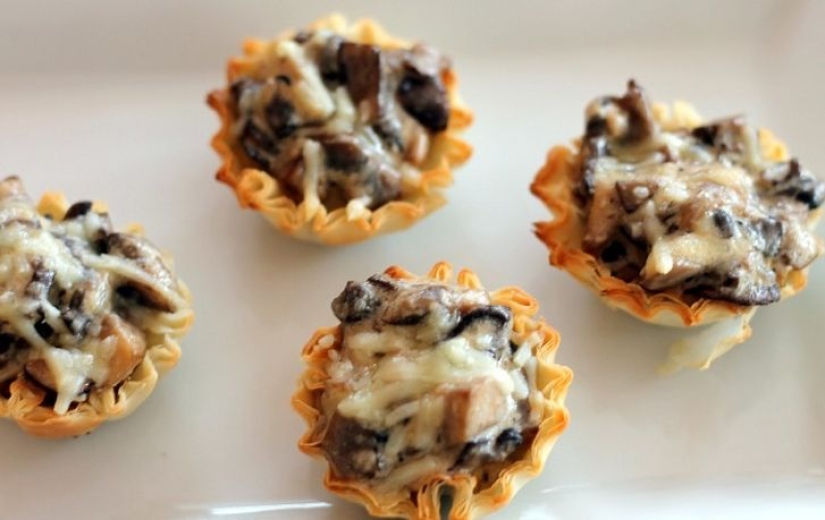 9 awesome snacks for the New Year's table