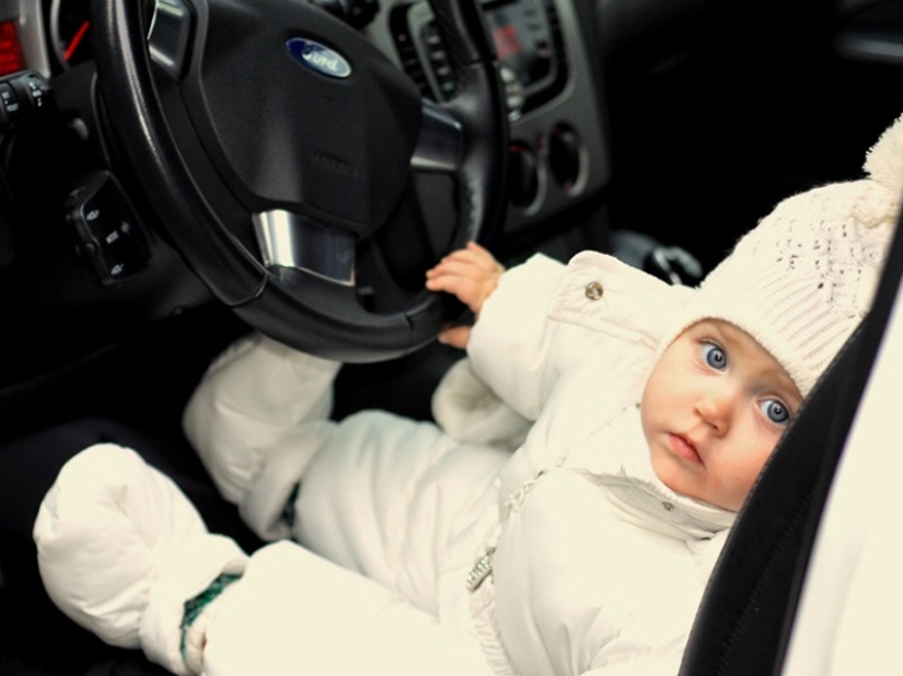 9 reasons why you can't leave a child alone in a car