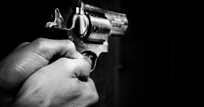 A 19-year-old girl was killed by an amateur killer, whom she found on an ad