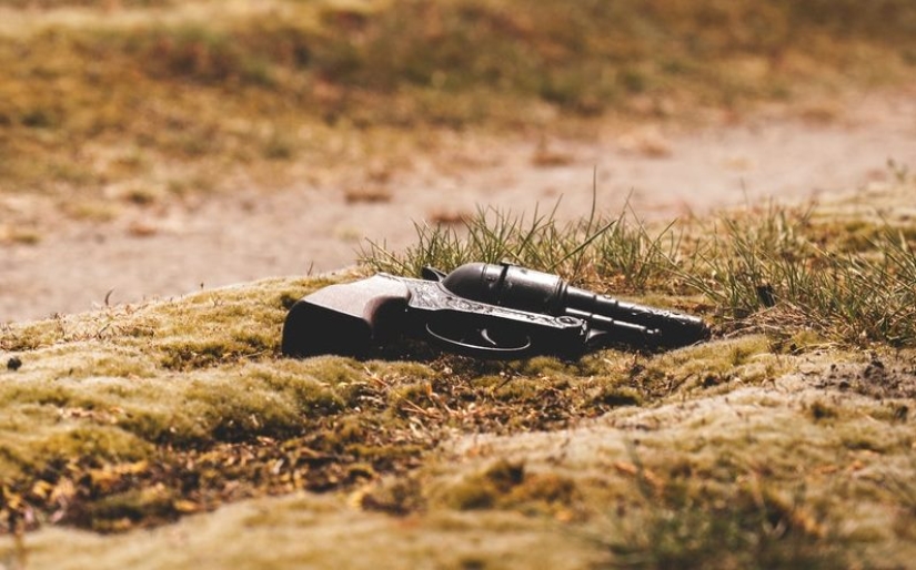 A 19-year-old girl was killed by an amateur killer, whom she found on an ad