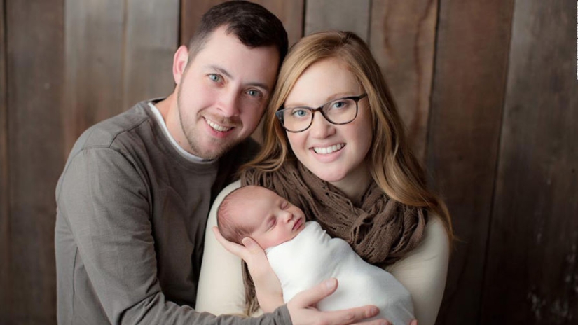 A 26-year-old woman gave birth to a baby conceived a quarter of a century ago A 26-year-old woman gave birth to a baby conceived a quarter of a century ago