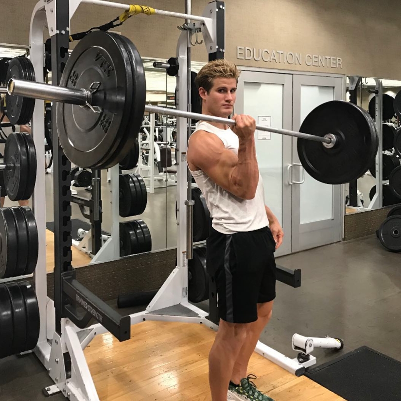 A 29-second battle: eight fractures and a skull like a hundred-year-old mummy A 29-second battle: eight fractures and a skull like a hundred-year-old mummy