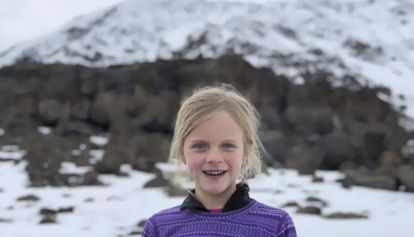 A 7-year-old girl became the youngest conqueror of Kilimanjaro in honor of her late father A 7-year-old girl became the youngest conqueror of Kilimanjaro in honor of her late father
