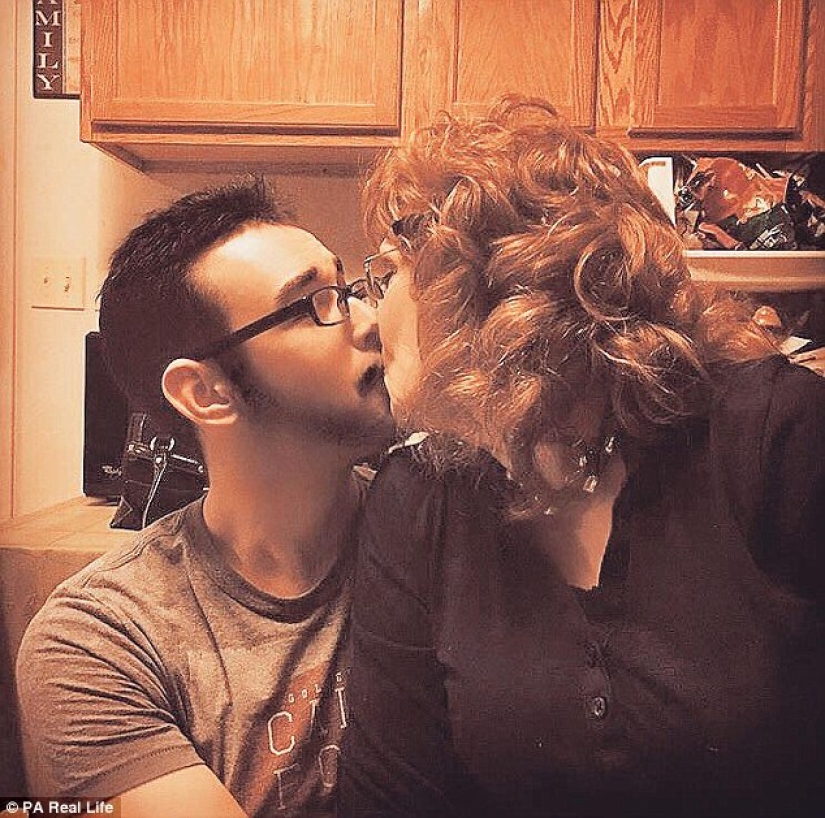 A 71-year-old American woman met a 17-year-old guy at her son's funeral and married him