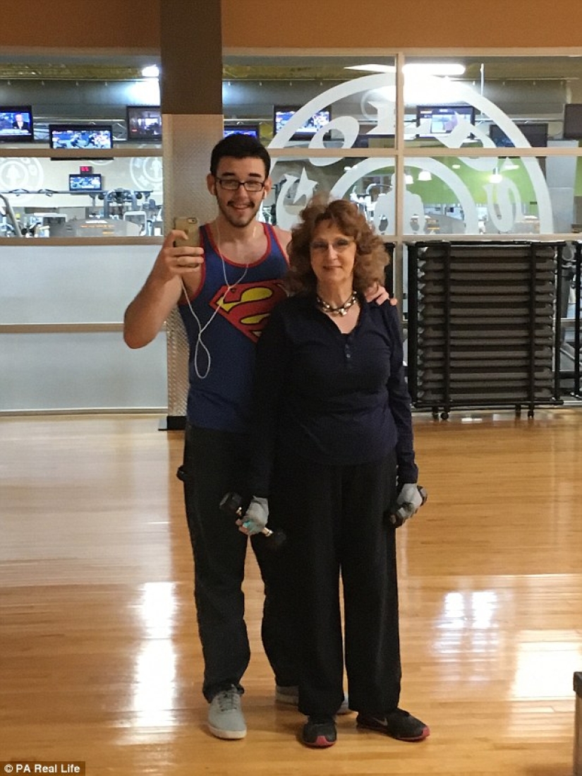 A 71-year-old American woman met a 17-year-old guy at her son's funeral and married him