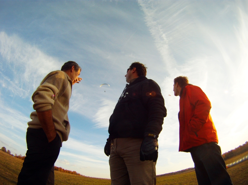 A bird's-eye view of the world: Paragliding