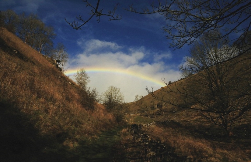A blind veteran from Britain takes pictures of landscapes, and he's damn good at it