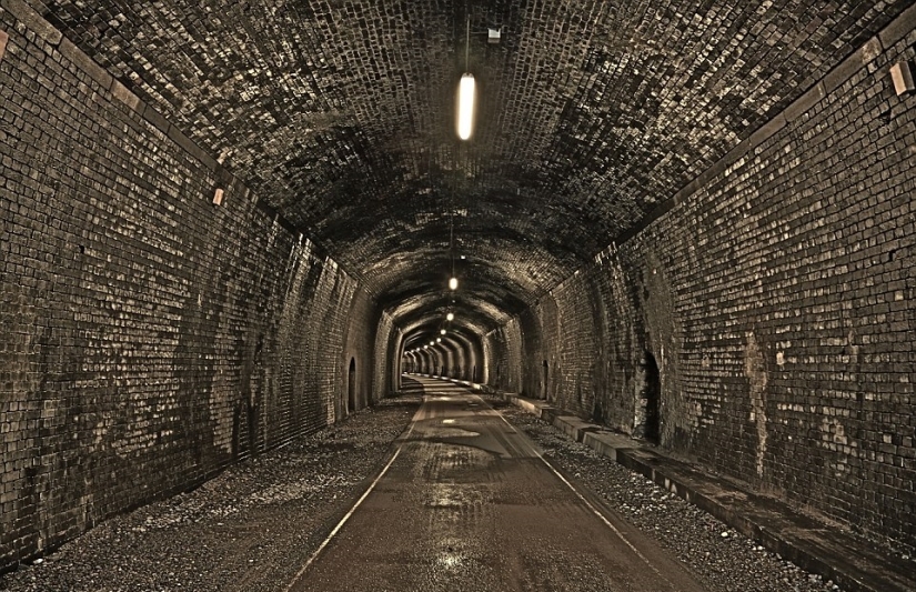 A blind veteran from Britain takes pictures of landscapes, and he's damn good at it