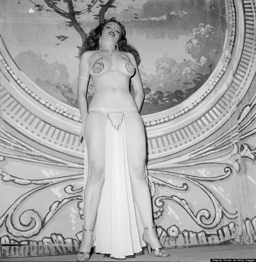 A brief but stunning history of burlesque in the 1950s A brief but stunning history of burlesque in the 1950s